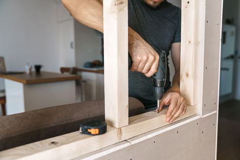 Holzfenster einbauen